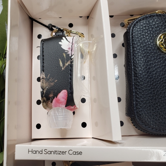 Nanette Lepore Vegan Leather Purse Tech Case Crossbody Bag NEW Gold Chic - Picture 4 of 7